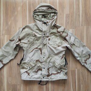 US Commercial 3-Color Desert Camouflage Cold Weather Parka Size Medium - Regular